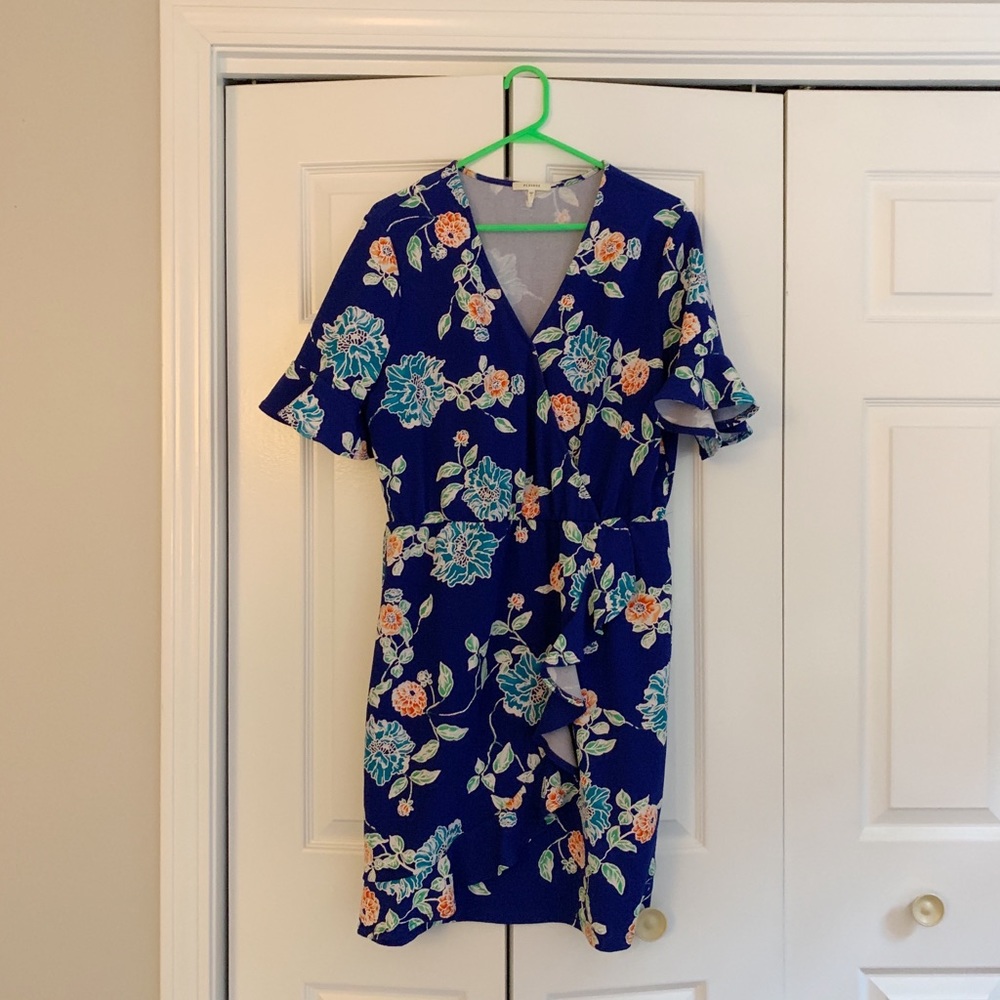 Barely worn & incredibly comfy dress